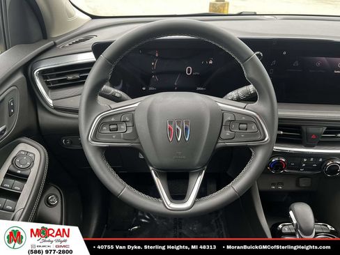 Certified 2025 Buick Encore GX Preferred FWD image 14
