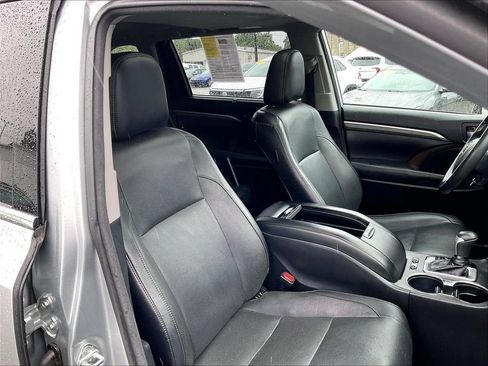 Used 2018 Toyota Highlander Limited w/ Protection Package #3 AWD/4WD image 11