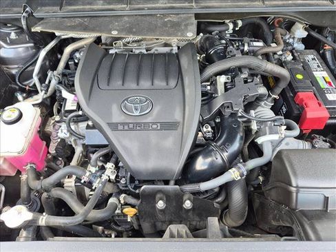 Used 2024 Toyota Highlander LE FWD image 20