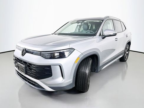 New 2026 Volkswagen Tiguan SE AWD/4WD image 3
