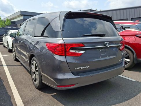 Certified 2024 Honda Odyssey Touring image 3