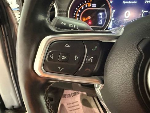 Used 2020 Jeep Gladiator Overland AWD/4WD image 13