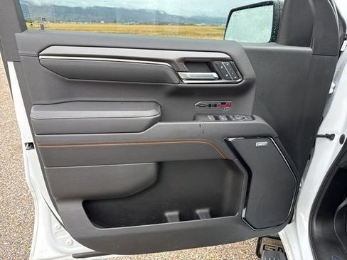 Used 2023 GMC Sierra 1500 AT4 w/ Technology Package AWD/4WD image 15