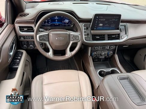 Used 2024 Chevrolet Tahoe Z71 w/ Luxury Package AWD/4WD image 7
