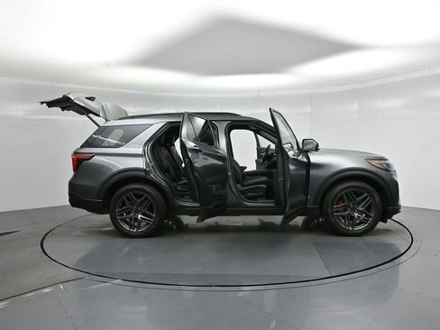 New 2026 Ford Explorer ST-Line RWD image 4