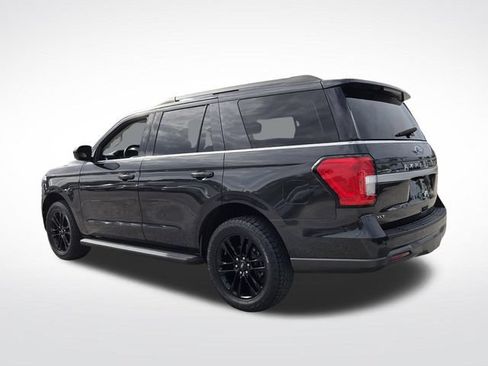 Certified 2022 Ford Expedition XLT RWD image 7