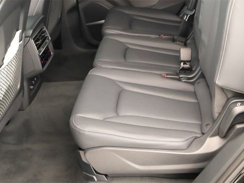 New 2025 Audi Q7 3.0T Premium Plus image 28