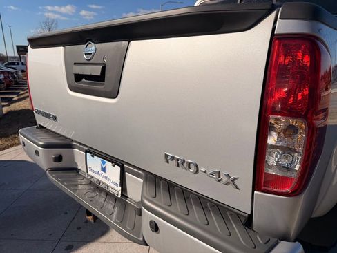 Used 2019 Nissan Frontier PRO-4X image 29