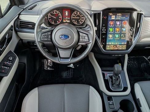 Used 2025 Subaru Forester Limited image 31