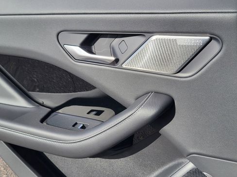 New 2024 Jaguar I-PACE R-Dynamic HSE image 19