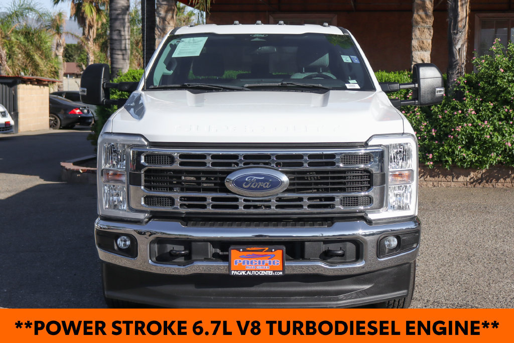 Used 2024 Ford F350 XLT AWD/4WD image 3