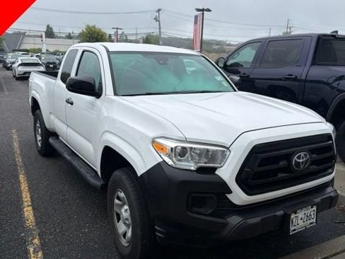 Used 2023 Toyota Tacoma SR AWD/4WD image 12