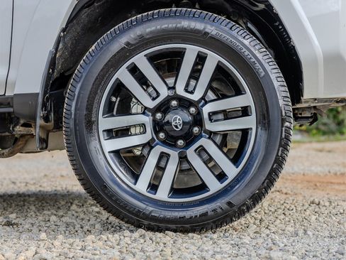 Used 2015 Toyota 4Runner SR5 Premium RWD image 13