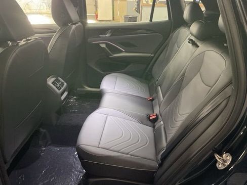 New 2026 Volkswagen Tiguan SE R-Line image 13