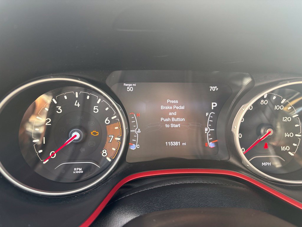 Used 2017 Jeep Compass Trailhawk w/ Cold Weather Group AWD/4WD image 14