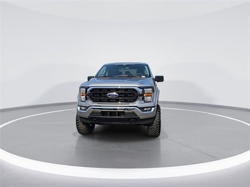 Used 2023 Ford F150 XLT image 3