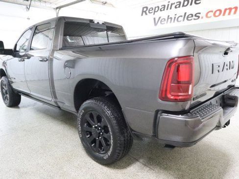 Used 2025 RAM 2500 Laramie AWD/4WD image 3