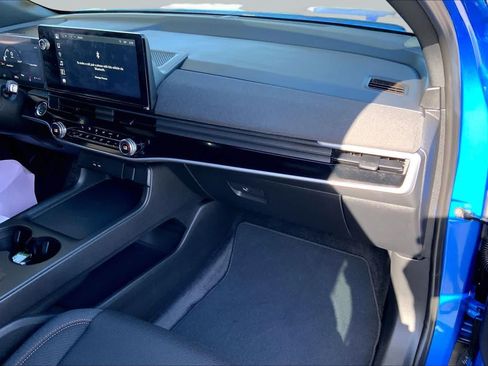 Used 2024 Honda Prologue EX image 16