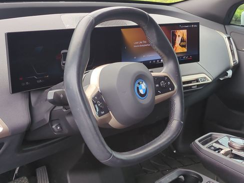 Certified 2024 BMW iX xDrive50 w/ Premium Package AWD/4WD image 18