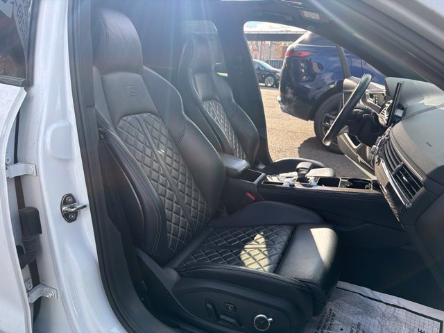 Used 2022 Audi S4 Prestige AWD/4WD image 32