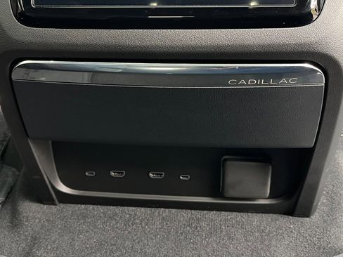 Used 2025 Cadillac Escalade IQ Luxury 2 image 48