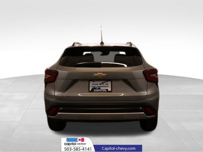Used 2025 Chevrolet Trax LT