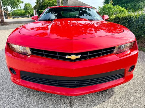 Used 2015 Chevrolet Camaro LS RWD image 9