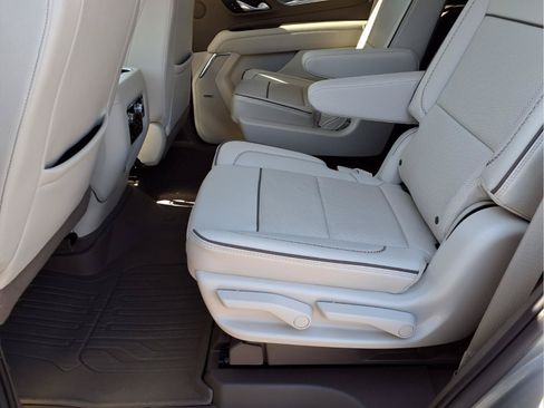 Used 2023 GMC Yukon Denali AWD/4WD image 22