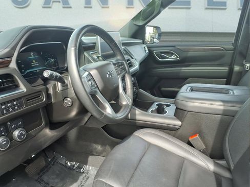 Used 2023 Chevrolet Tahoe Z71 w/ Luxury Package AWD/4WD image 18