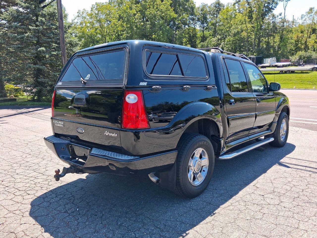 Used 2005 Ford Explorer Sport Trac 4x4 image 11