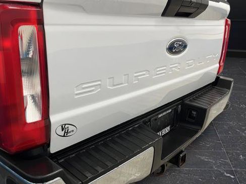 Used 2023 Ford F350 XLT image 31