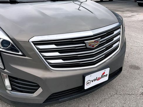 Used 2018 Cadillac XT5 Luxury FWD image 32