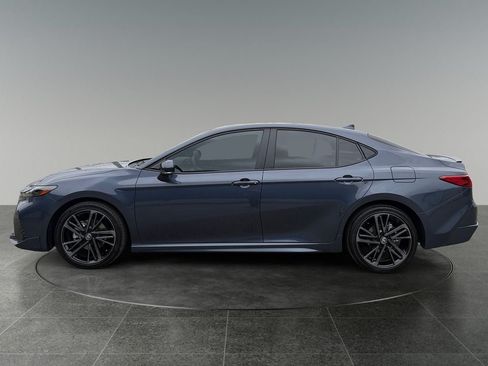Used 2026 Toyota Camry XSE FWD image 5
