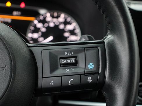 Used 2024 Nissan Pathfinder SL w/ SL Premium Package image 24