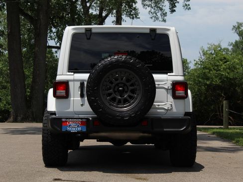 Used 2020 Jeep Wrangler Unlimited Sahara w/ Cold Weather Group AWD/4WD image 6