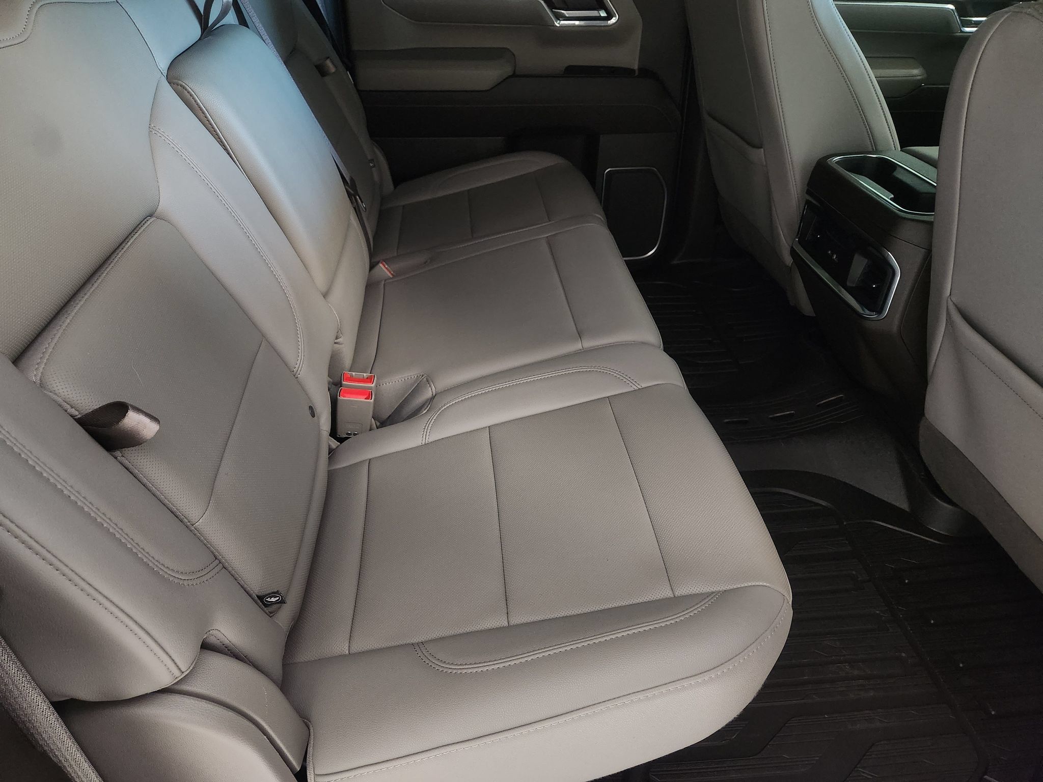 Used 2023 GMC Sierra 1500 SLT AWD/4WD image 33