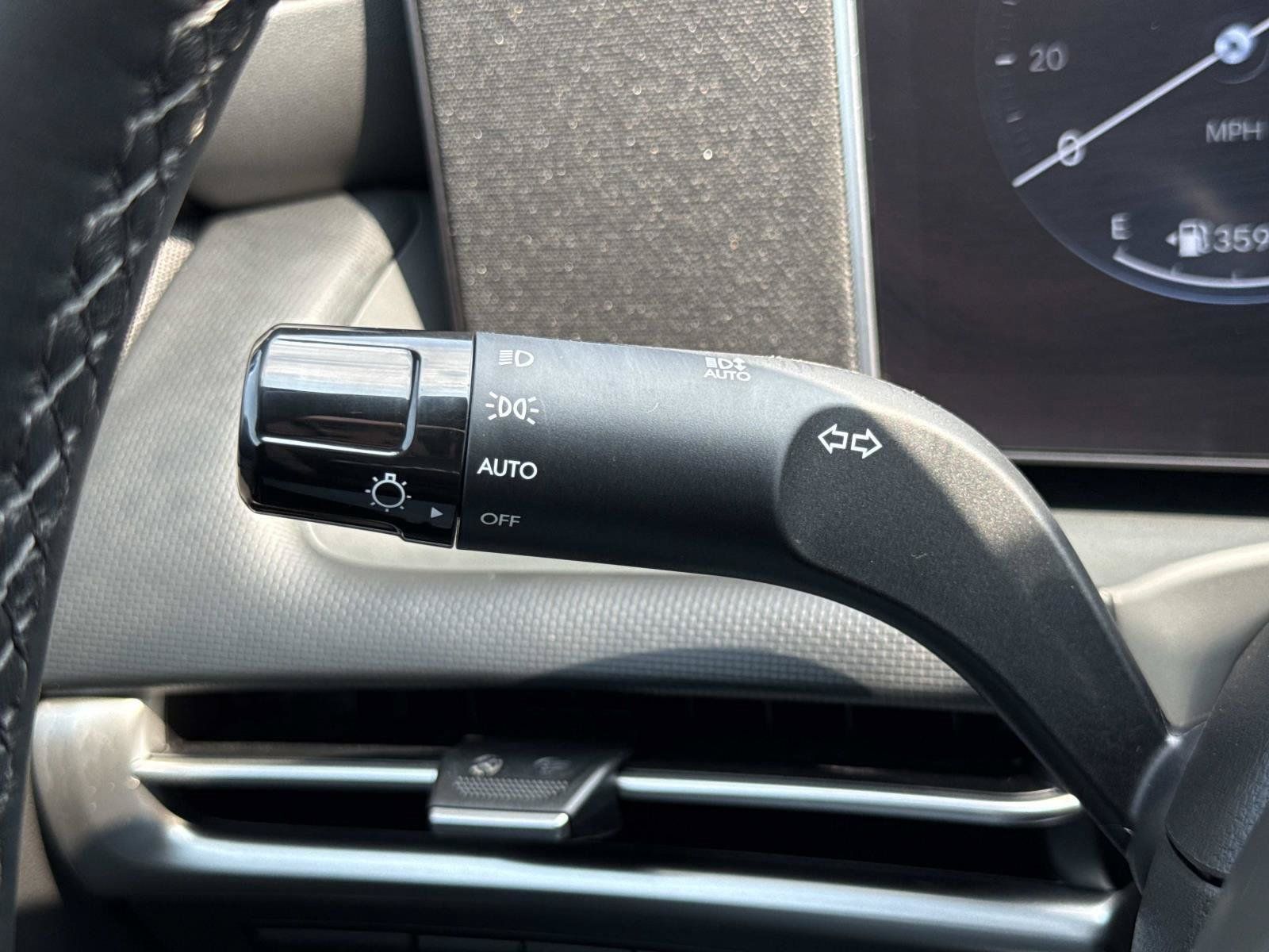 Certified 2025 Hyundai Santa Cruz XRT AWD/4WD image 11