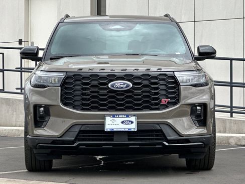New 2026 Ford Explorer ST w/ Sun And Sound Package AWD/4WD image 8