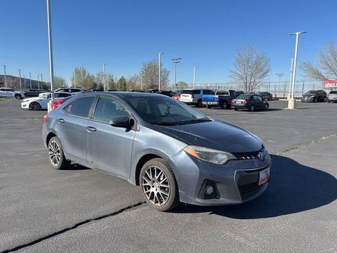 Used 2015 Toyota Corolla S image 2