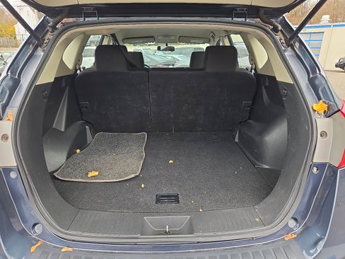 Used 2014 Nissan Rogue S w/ Convenience Package image 28