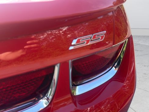 Used 2011 Chevrolet Camaro SS w/ LPO, Ground Effects Package RWD image 28