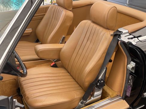 Used 1986 Mercedes-Benz 560 SL image 31