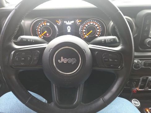 Used 2018 Jeep Wrangler Unlimited Sport S image 30