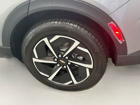 New 2026 Chevrolet Equinox EV LT image 31