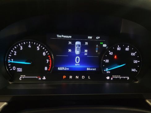 Used 2022 Ford Explorer XLT image 23