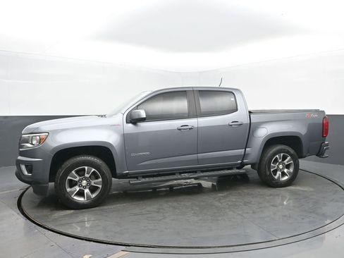 Used 2020 Chevrolet Colorado Z71 AWD/4WD image 2