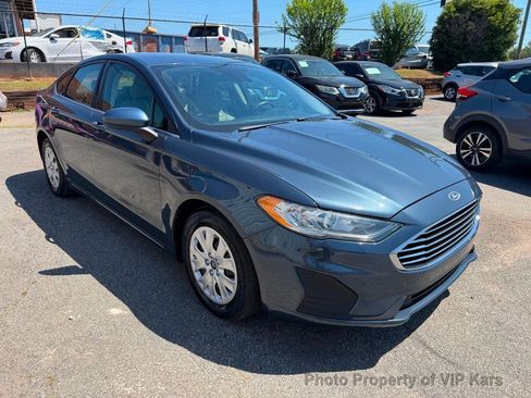 Used 2019 Ford Fusion S FWD image 3