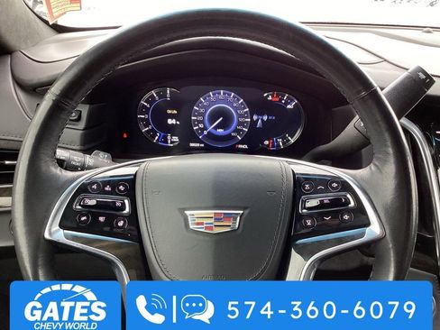 Used 2019 Cadillac Escalade ESV Platinum image 38
