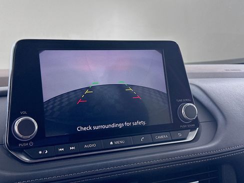 Used 2023 Nissan Rogue SV FWD image 22