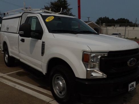 Used 2022 Ford F250 XL w/ Power Equipment Group RWD image 1